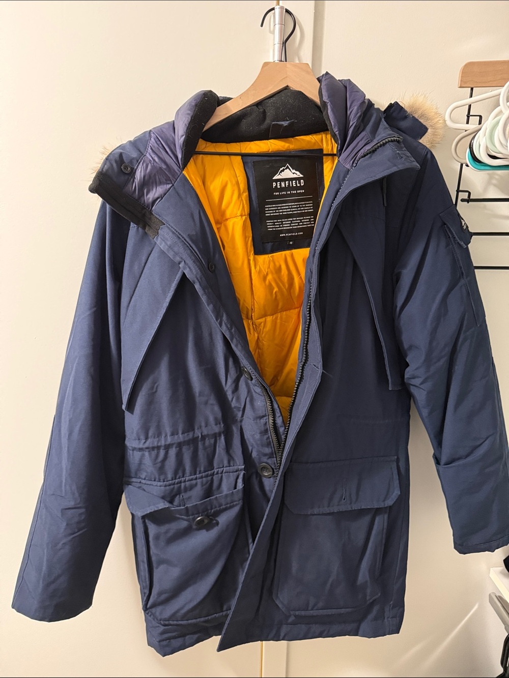Penfield Women’s Hoosac REAL coyote fur